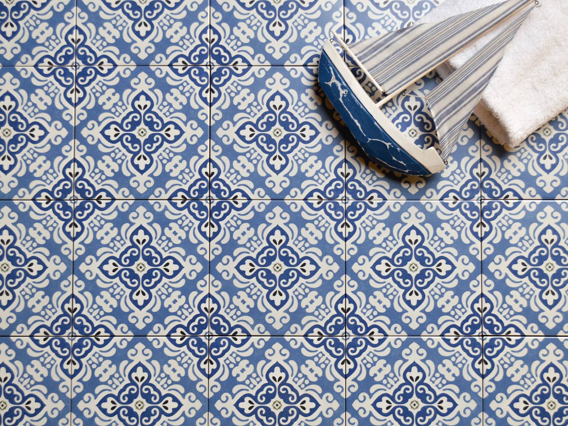 Tapestry Istanbul 9x9  | Matteo Kitchens